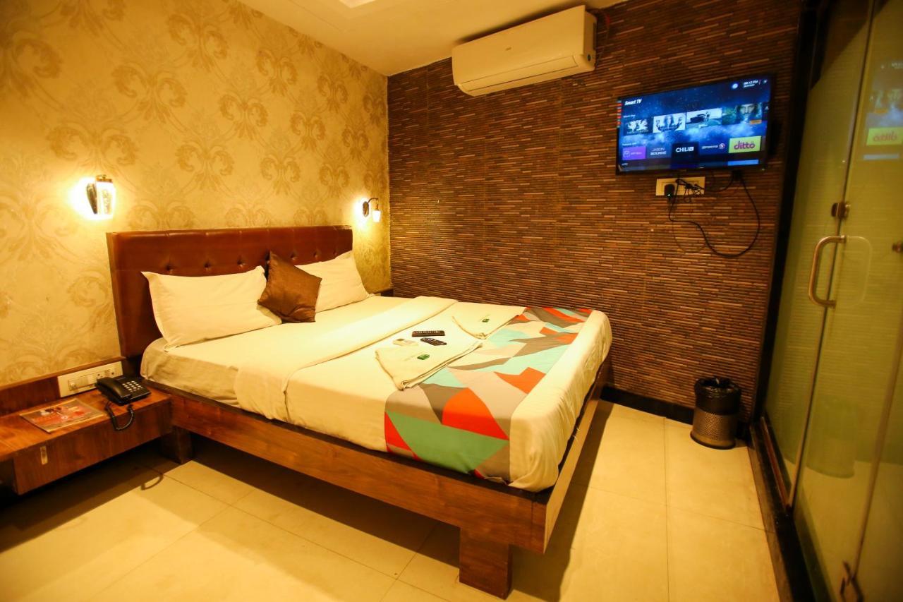Отель Garden Creek Residency - Near To Mumbai International Airport Экстерьер фото