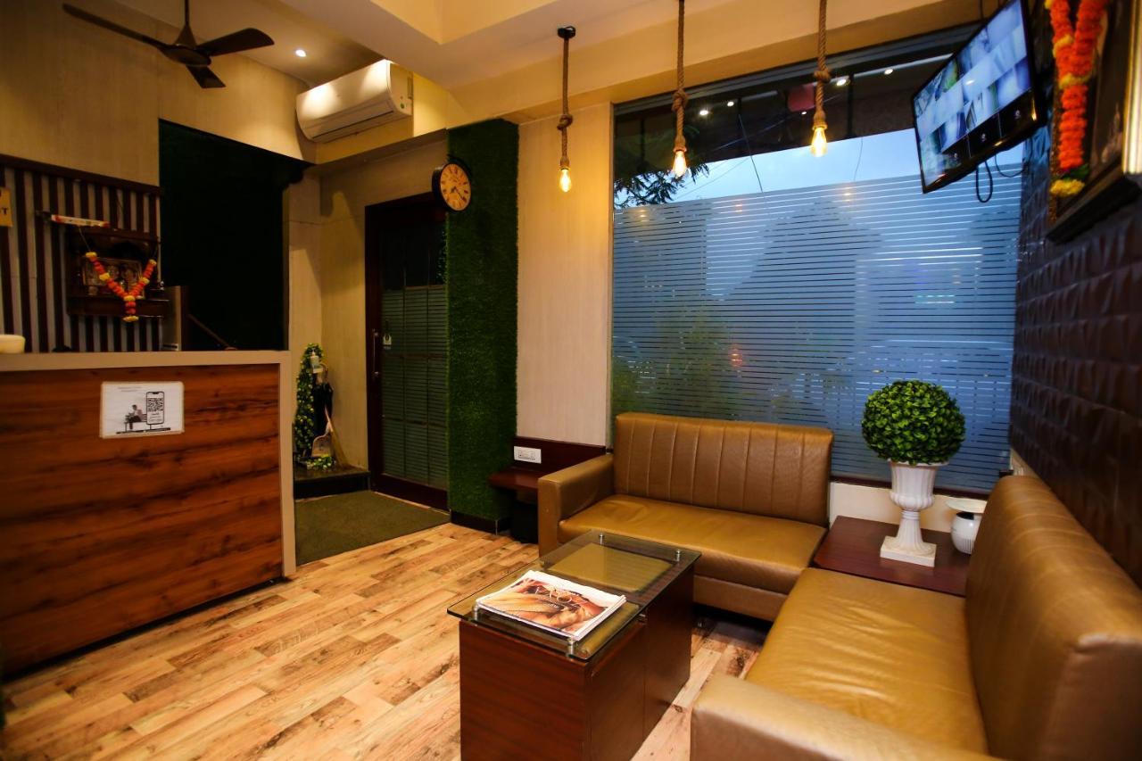 Отель Garden Creek Residency - Near To Mumbai International Airport Экстерьер фото