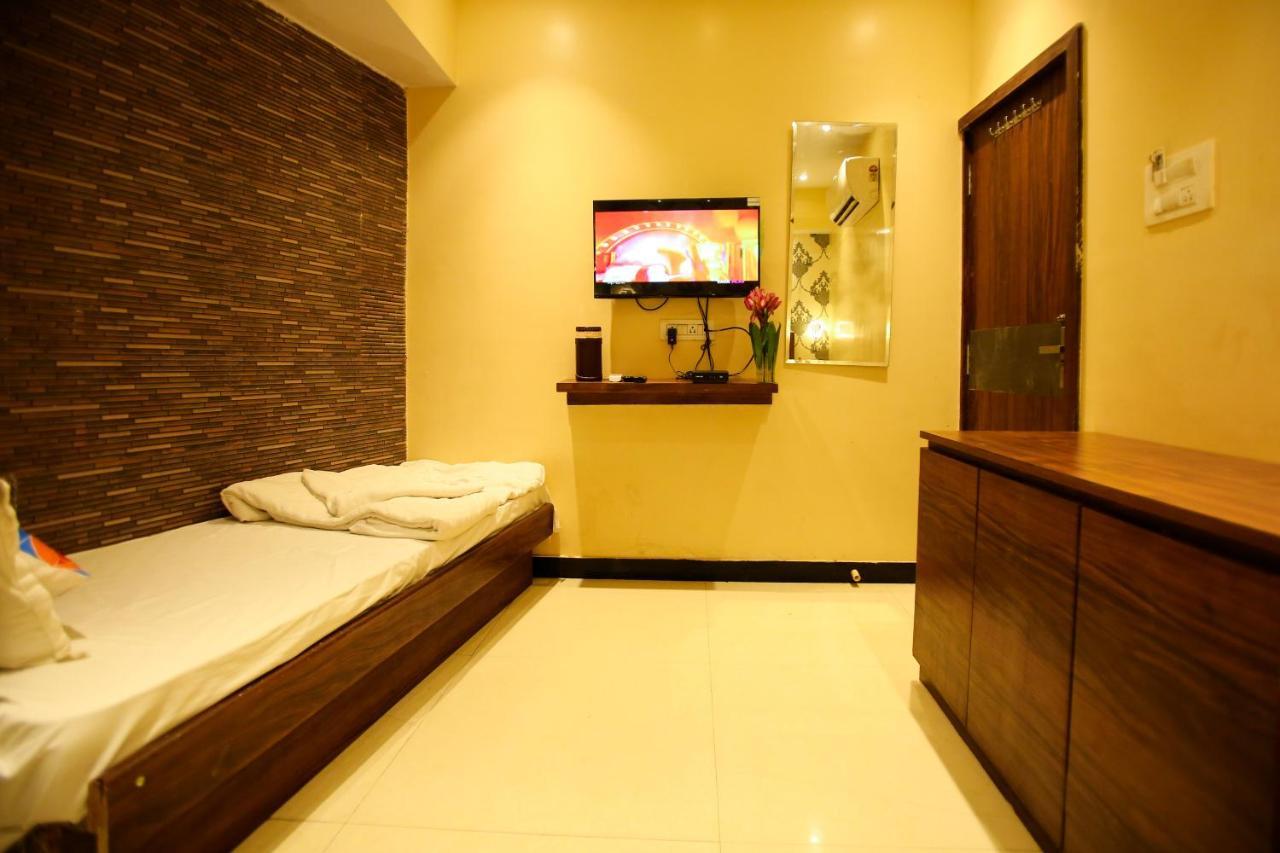 Отель Garden Creek Residency - Near To Mumbai International Airport Экстерьер фото
