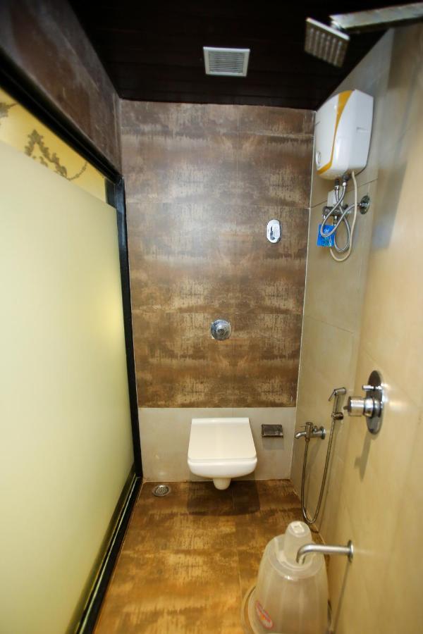 Отель Garden Creek Residency - Near To Mumbai International Airport Экстерьер фото